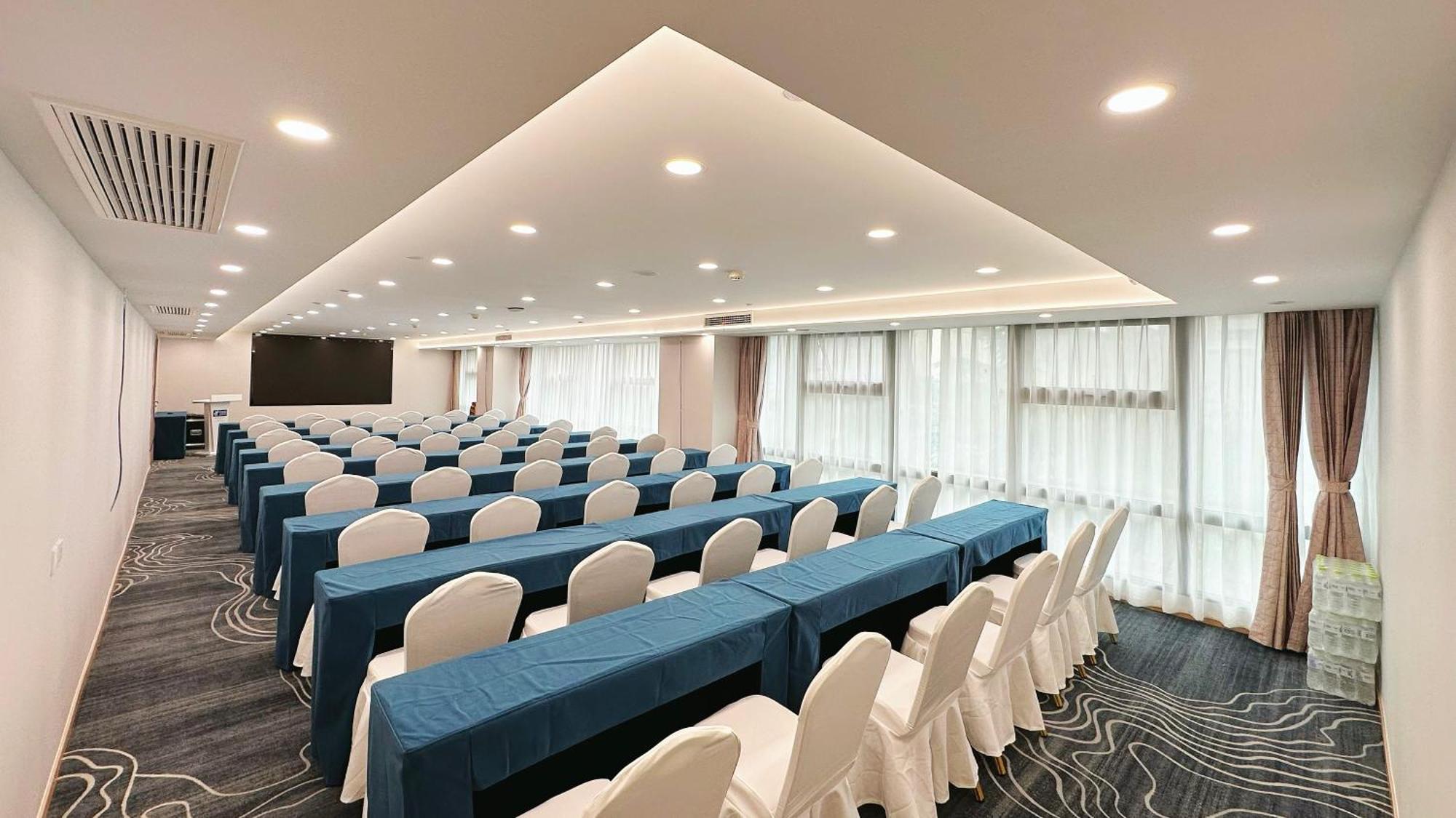 Holiday Inn Express Qingdao City Center By Ihg 외부 사진